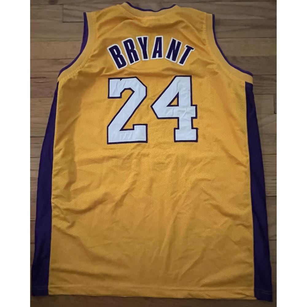 Los Angeles Lakers Gold Kobe Bryant Hall of Fame Basketball Jersey Adult XL